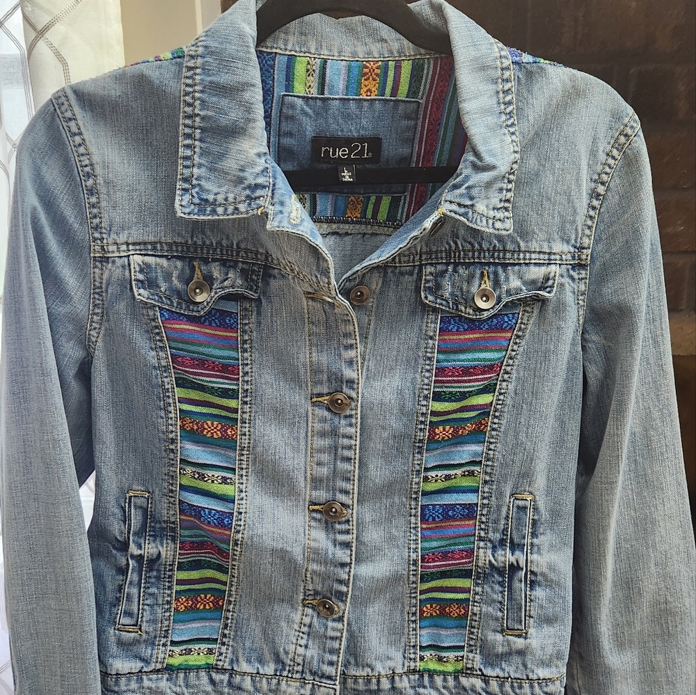 RUE 21 Denim/Jean Jacket with colorful print Size L